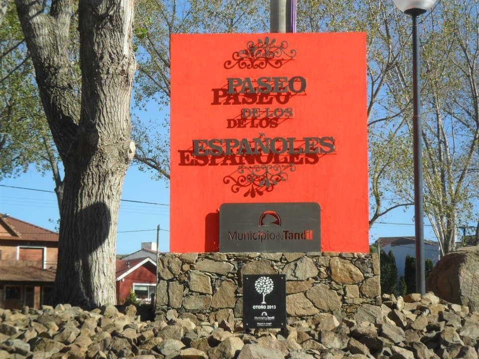 Proyecto de construcción en Tandil: Costruccion monumento Paseo de los Españoles de Tandil